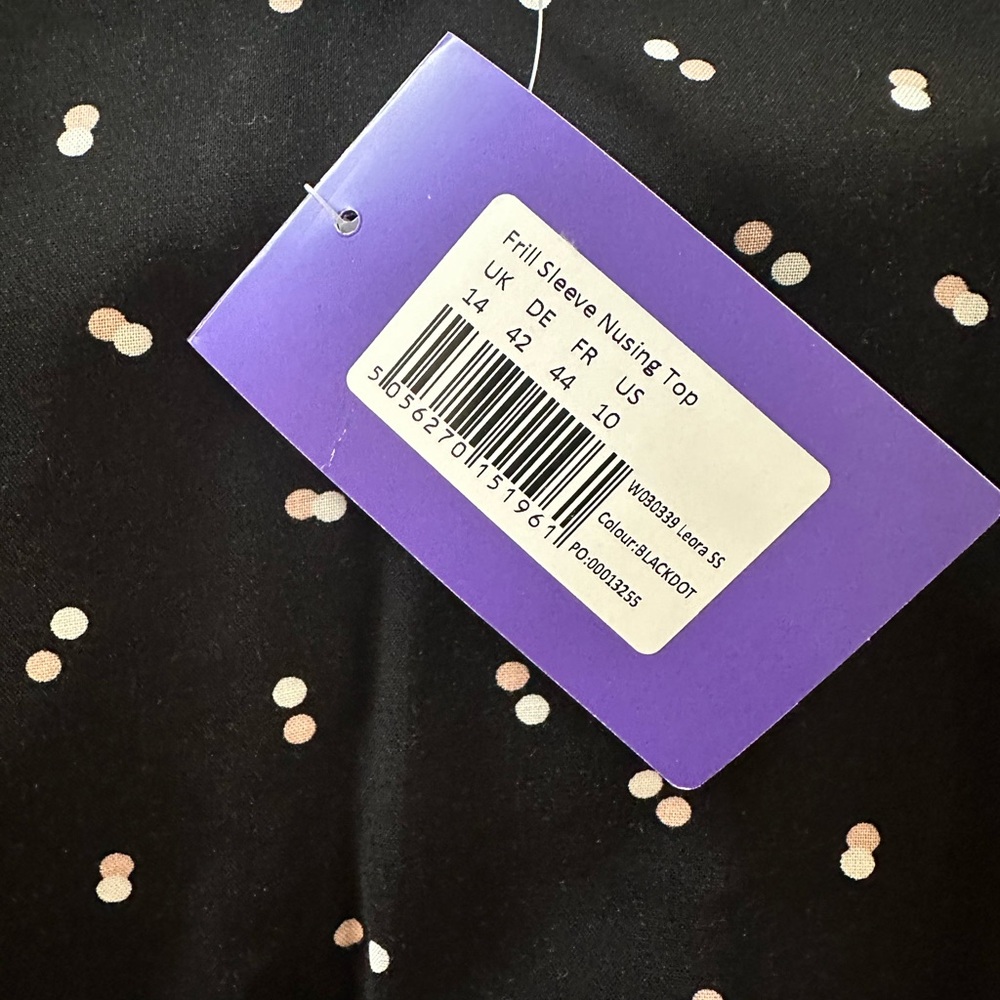 Seraphine maternity/nursing top - never worn!